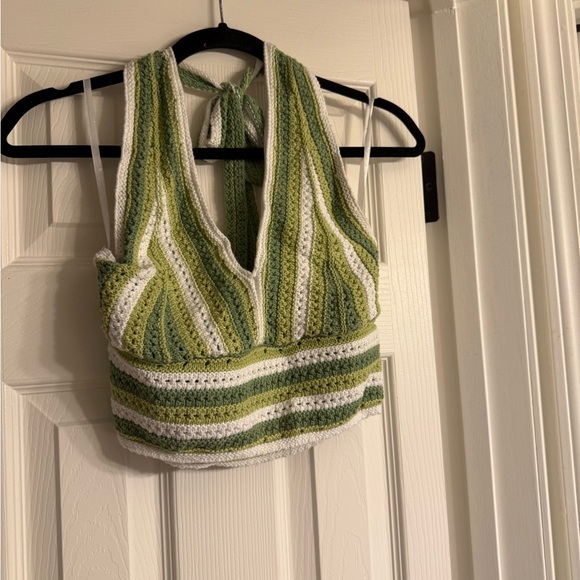 Hollister Green and White Striped Crop Top L - Picture 2 of 4